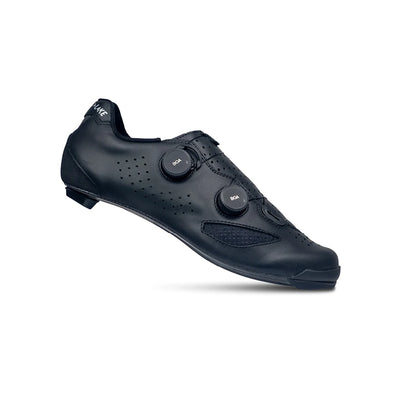 Side-on profile of the Lake CX239 specialist road cycling shoe in black at bicycle. Richmond, London, featuring a premium leather upper and dual BOA Li2 fit system for optimised micro-adjustment and comfort.