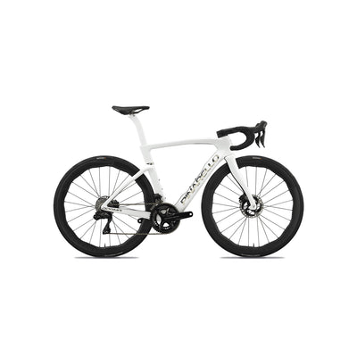 Full side-on profile of the New Pinarello Dogma F specialist racing frame kit at bicycle. Richmond, London, featuring the flagship TorayCa T1100 1K carbon fibre construction and World-Tour winning aerodynamics.