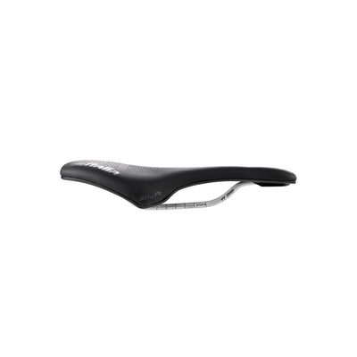 Side profile of the Selle Italia SLR Endurance Ti316 Superflow saddle at bicycle. Richmond, London, showing the specialist short design for long-distance comfort.